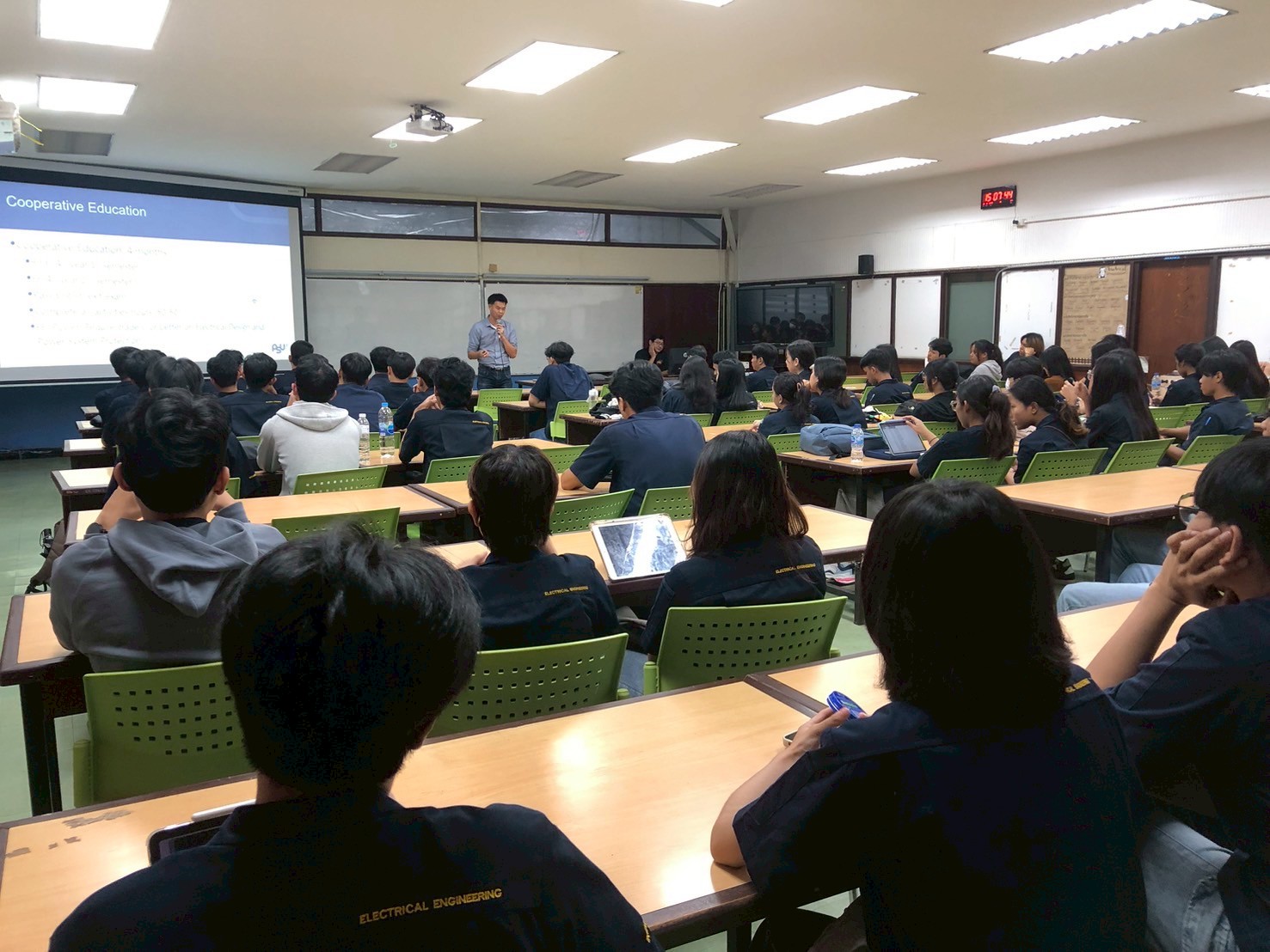 LINE ALBUM ปฐมนิเทศปี 3 เทอม 22568 251120 2