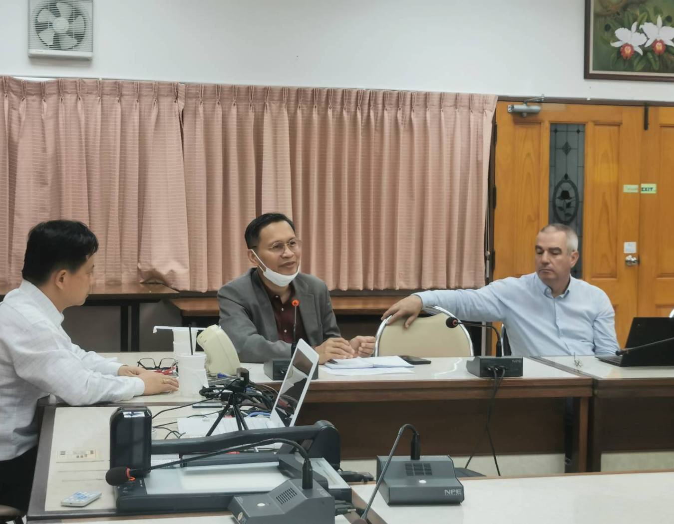 ร่วมหารือในหัวข้อ ERASMUS+ Mobility Programme