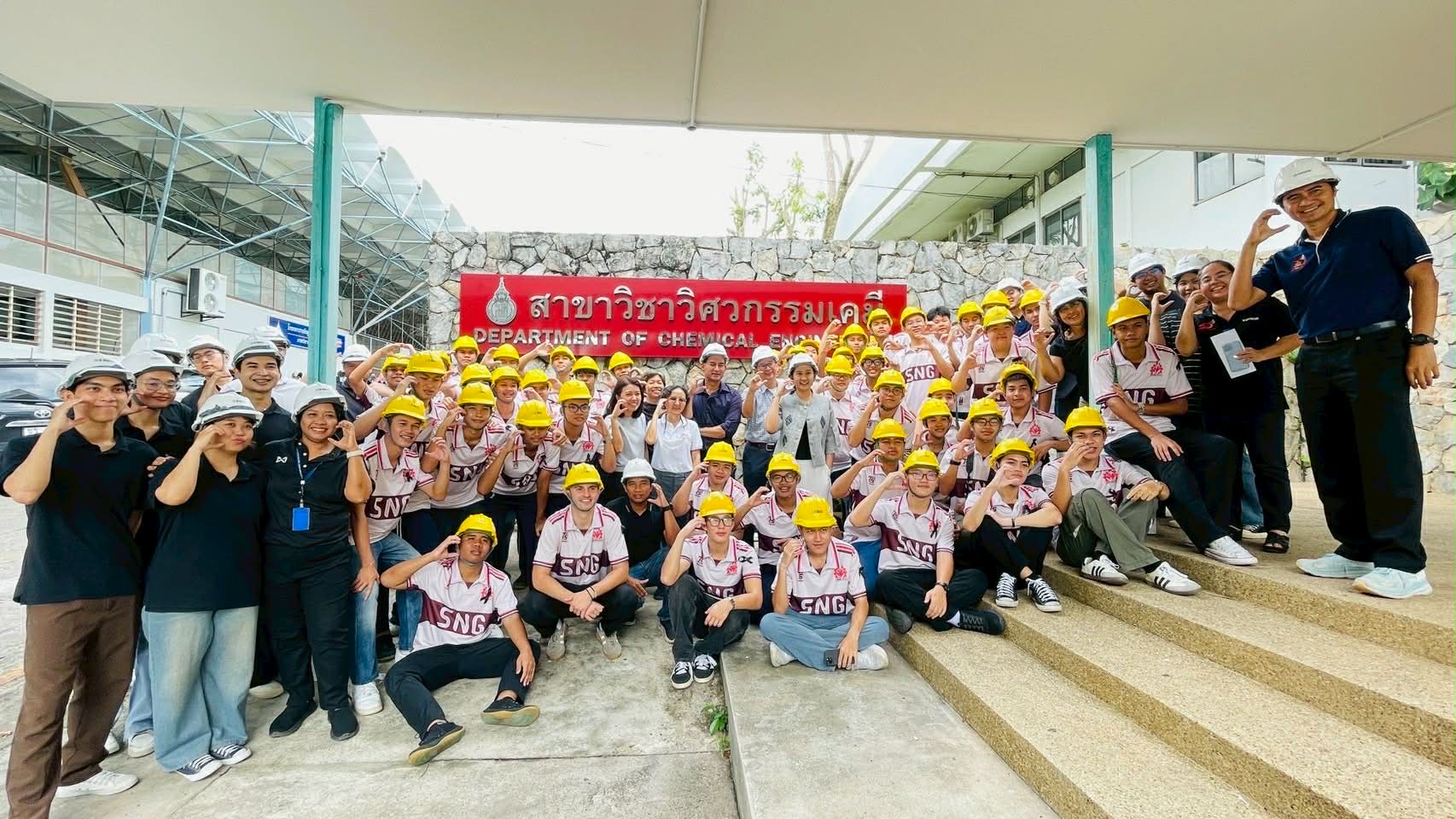 bb4ea65c f82e 411d ade4 18fd41e6071f