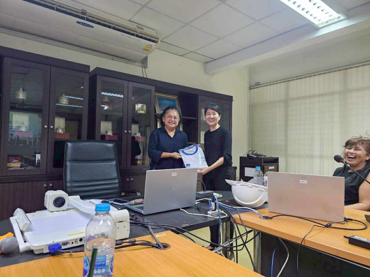 372e6468 03d2 4727 aa5d 3a43c9361526