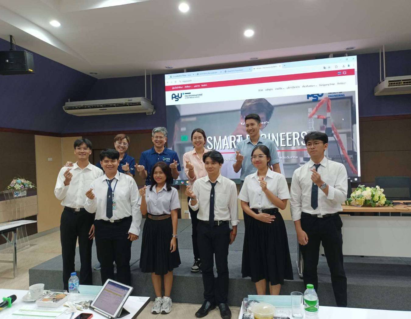 นักศึกษาจากสาขาวิศวกรรมเคมีจำนวน 2 คน ได้เข้าร่วมการประกวดโครงการสหกิจศึกษาของคณะวิศวกรรมมศาสตร์ ประจำปีการศึกษา 2567