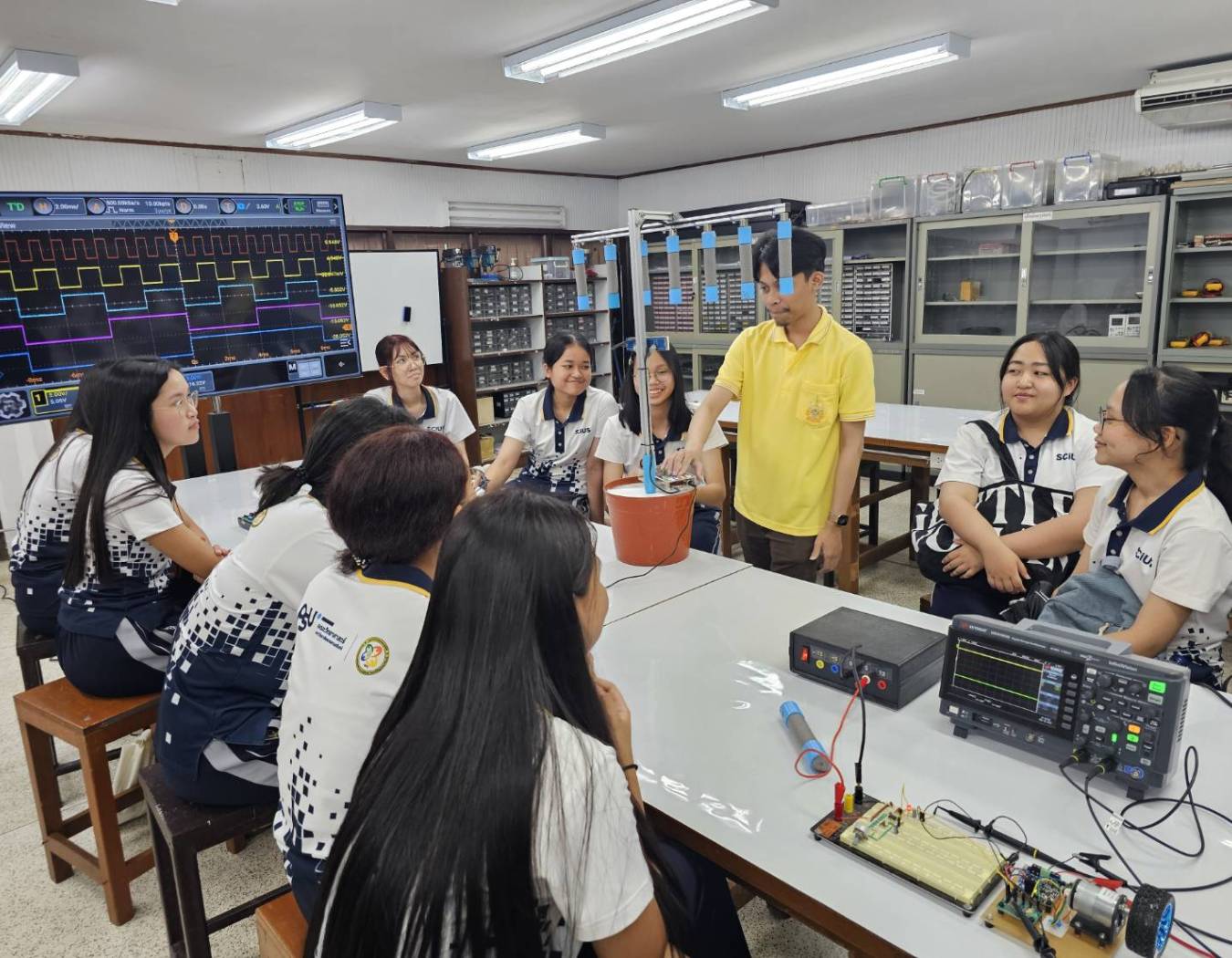 จัดกิจกรรม Workshop ให้แก่นักเรียนชั้น ม.4 โครงการห้องเรียน วมว. โรงเรียน มอ.วิทยานุสรณ์