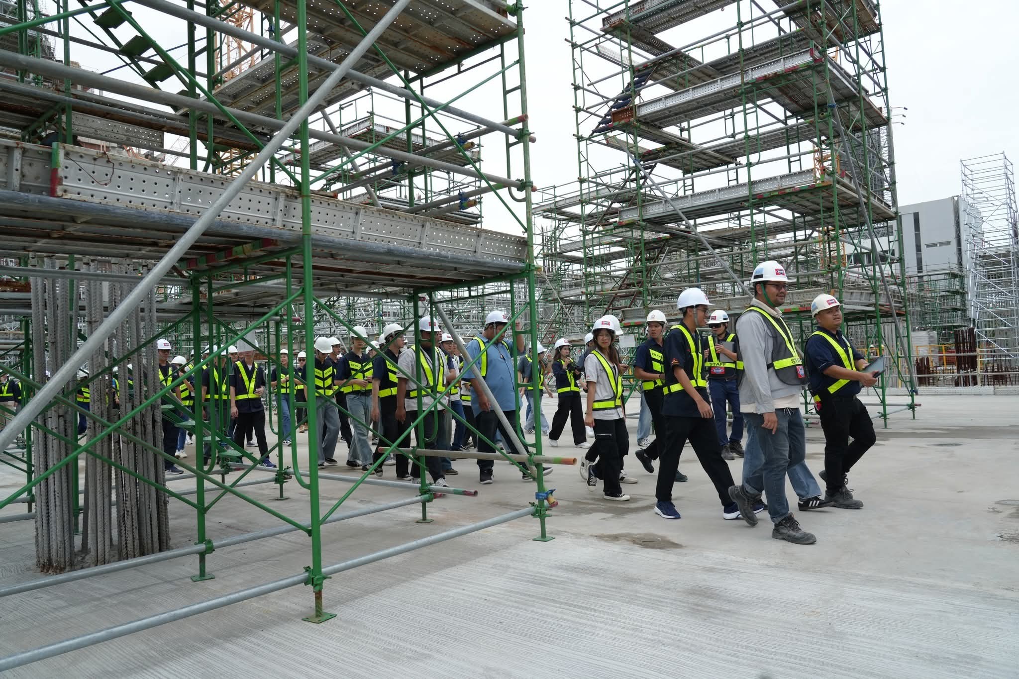 492702564 1242195624365473 5624861159692266281 n